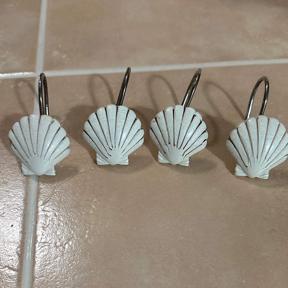 Seashell & Starfish Hooks PLUS 2 Shower Curtains. All Beach Theme - Picture 5 of 9